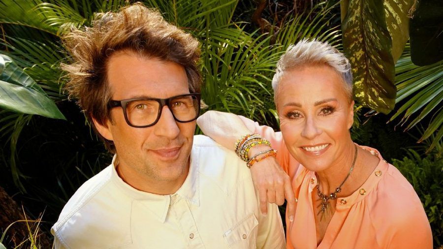 "Ich bin ein Star - Holt mich hier raus!": Gewohnt bissig präsentieren Daniel Hartwich und Sonja Zietlow die Dschungelshow. (cg/spot)
