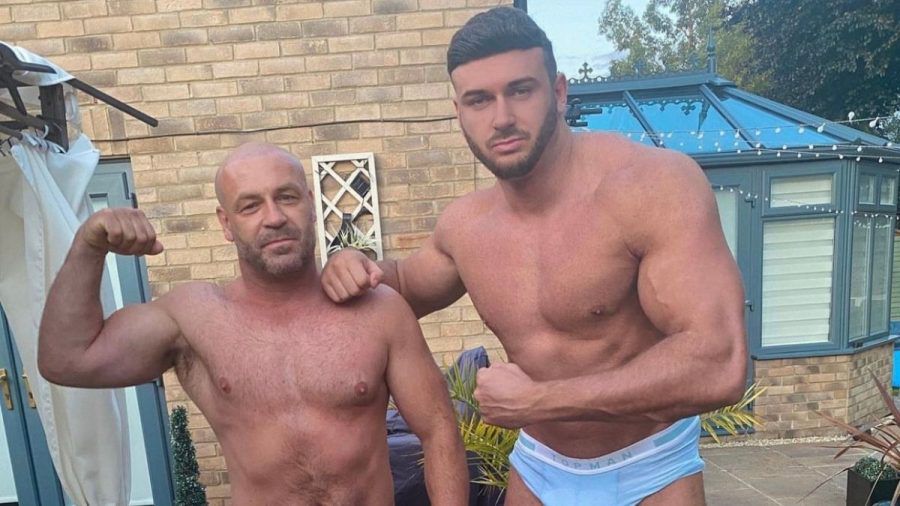Jake Herbert und sein Vater machen sich auf OnlyFans nackig und verdienen sich dumm und dämlich