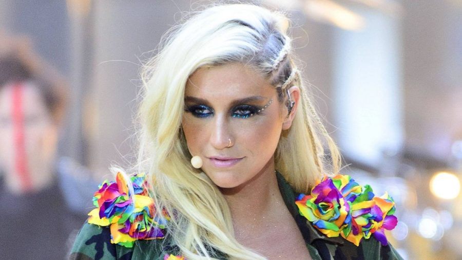 Früher war sie die schrillste Blondine des Pop: Natürlich schön und ziemlich brünett – das ist wirklich Kesha!