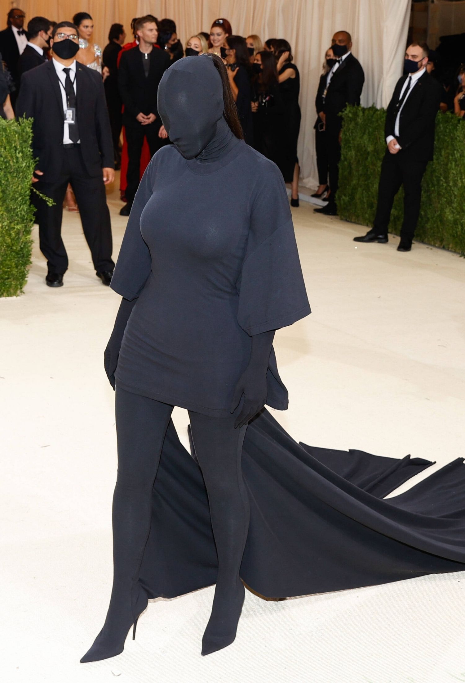 Kim Kardashian: Neue Fotos ihres berühmten Hinterteils!