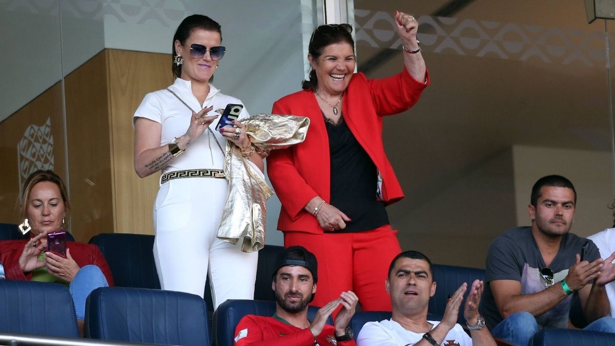 Cristiano Ronaldo bringt Mama Dolores zum Weinen" class="size-full wp-image-1204321