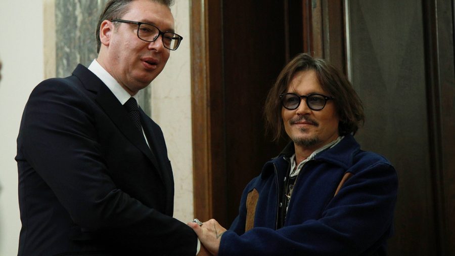Johnny Depp traf bereits 2021 mit dem serbischen Staatspräsidenten zusammen