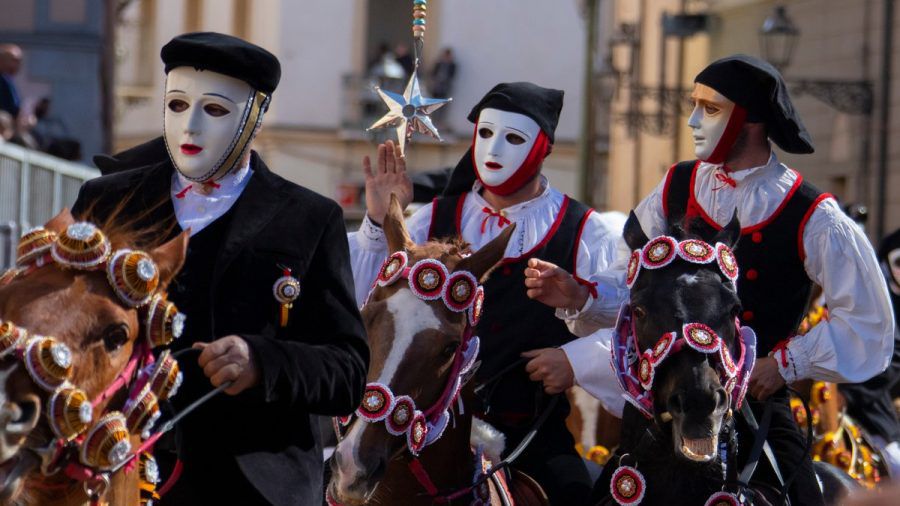 Karneval wird nicht nur in Venedig großgeschrieben. (kms/spot)
