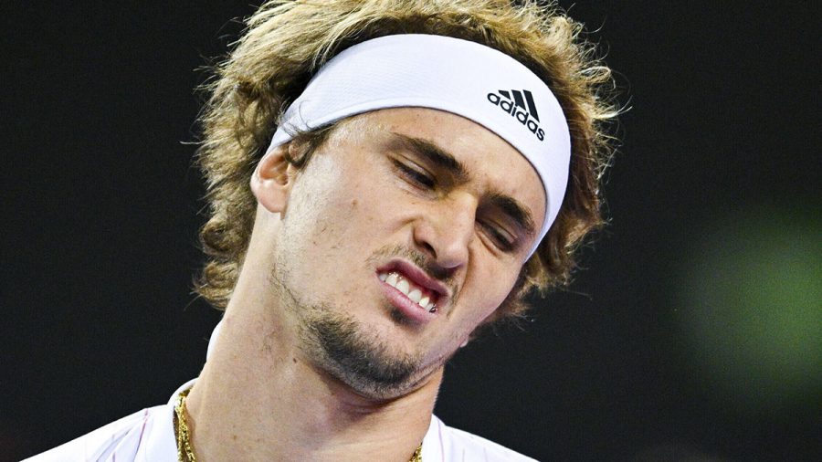 Alexander Zverev: Tennisstar rastet völlig aus und schlägt auf Schiedsrichter ein