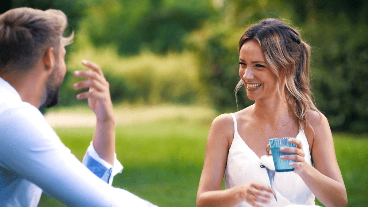 „Der Bachelor": Diese strengen Regeln und Strafen gelten für Kandidatinnen und Rosenkavalier