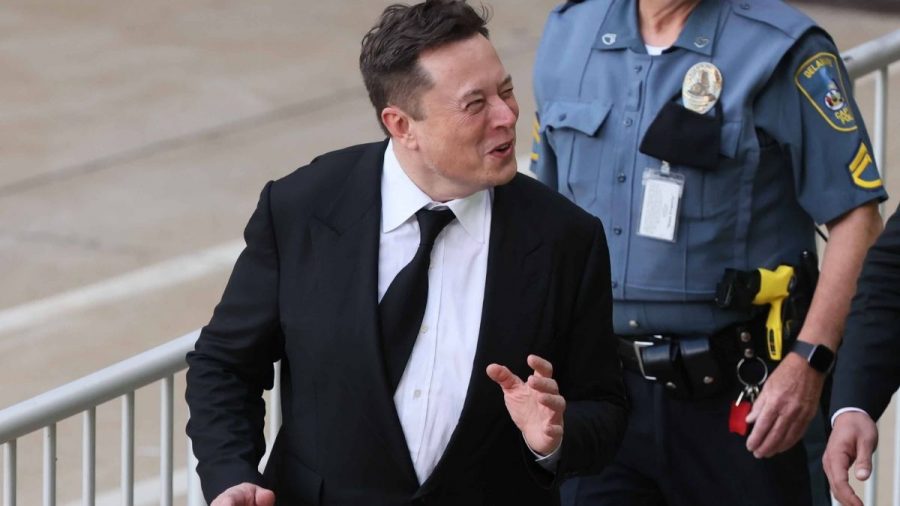 Elon Musk: Warum seine neue Liebe vielleicht nur Ablenkung ist