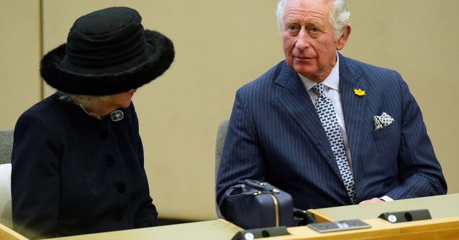 Prinz Charles und Herzogin Camilla beim Gedenken in Southend.