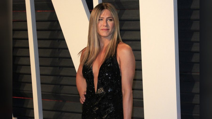 Jennifer Aniston hat die heldenhaften Ukrainerinnen geehrt. (mia/spot)