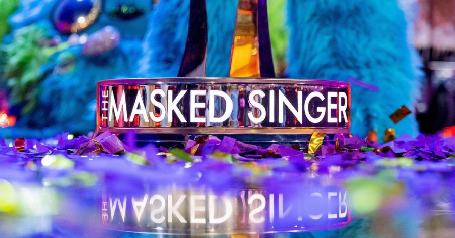 "The Masked Singer" ist auf dem Siegerpokal der Live-Musikshow zu sehen. Der ProSieben-Quotenhit startet die sechste Staffel am 19. März 2022.