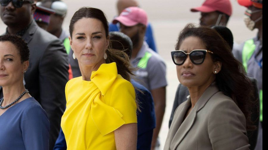 Das Aufeinandertreffen von Herzogin Kate (li.) und Lisa Hanna hatte für Gesprächsstoff gesorgt. (stk/spot)