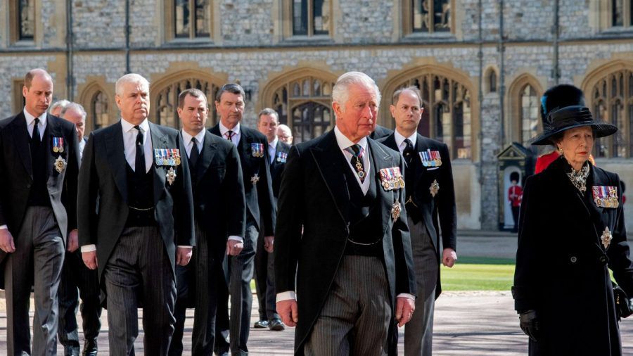Die Royals bei der Beerdigung von Prinz Philip im April 2021 auf Schloss Windsor. (hub/spot)