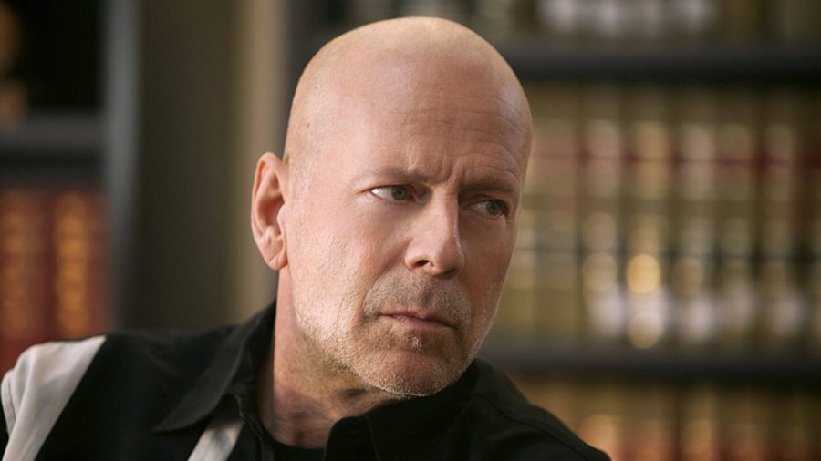 Bruce Willis blickt nach rechts