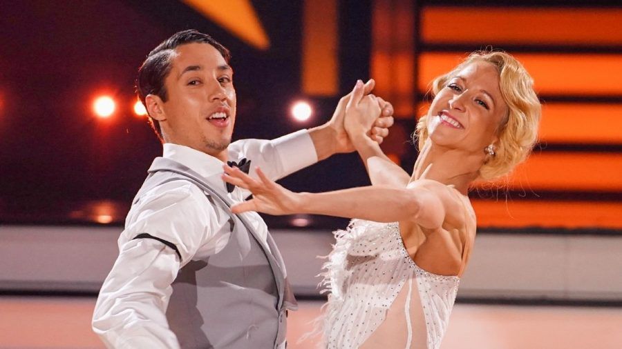 René Casselly und Kathrin Menzinger auf dem "Let's Dance"-Parkett. (wue/spot)