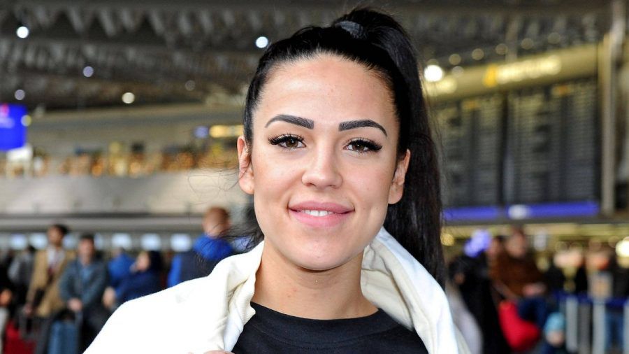 Elena Miras zog nach "Love Island" unter anderem ins RTL-Dschungelcamp. (jom/spot)