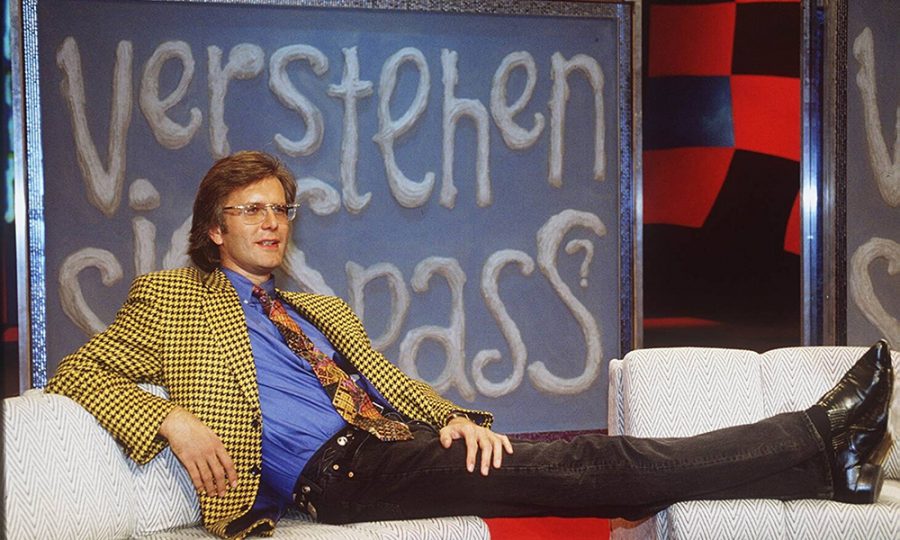 Harald Schmidt auf der Couch bei „Verstehen Sie Spaß“