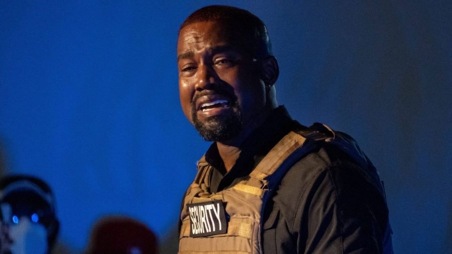 Kanye West mit militärischer Schussweste