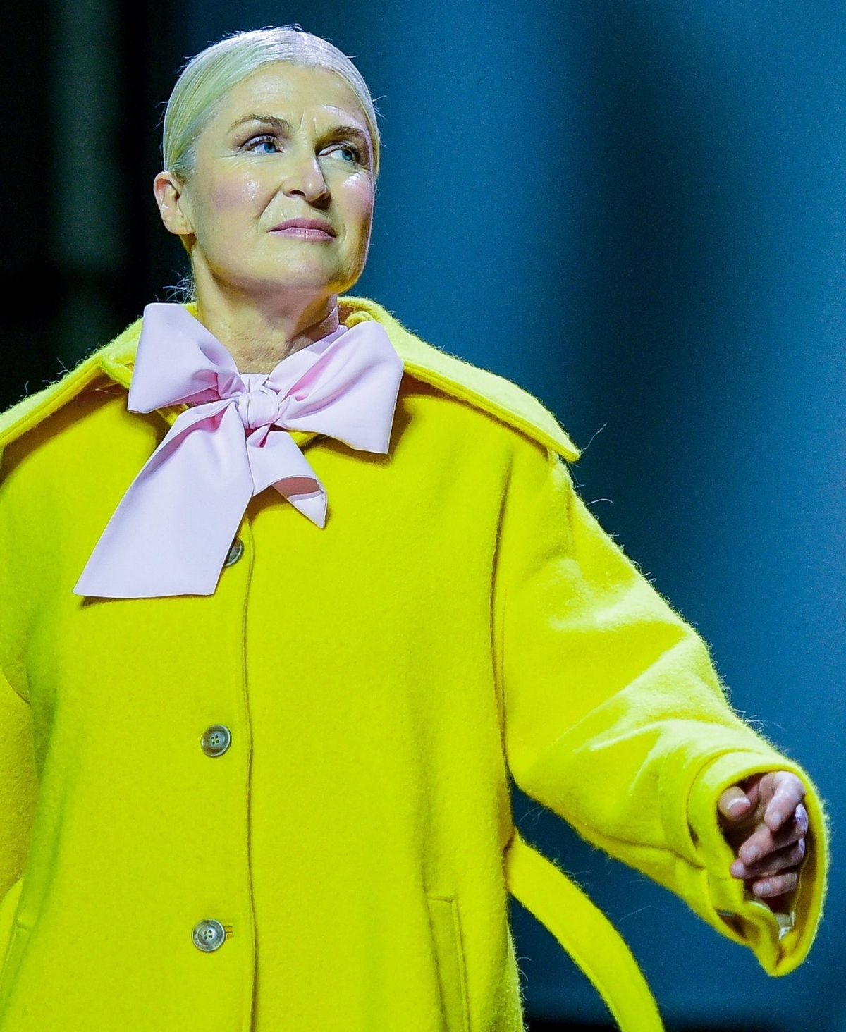Lieselotte Reznicek selbstbewusst auf dem Laufsteg von Marcel Ostertag" class="size-full wp-image-1356812