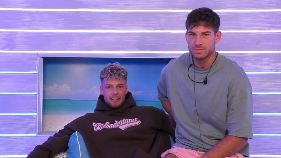 love island mark tom