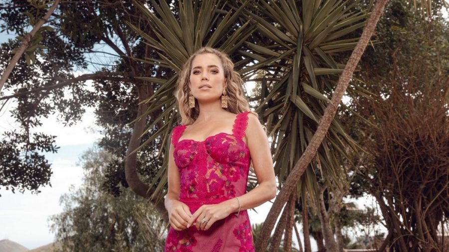Love Island Sylvie Meis im wunderschönen roten Kleid
