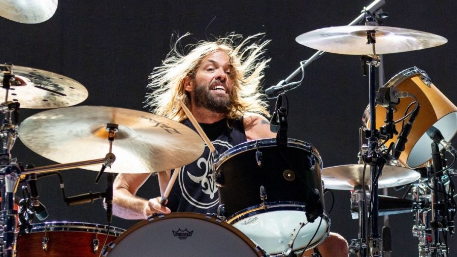 Taylor Hawkins als Schlagzeuger von den Foo Fighters