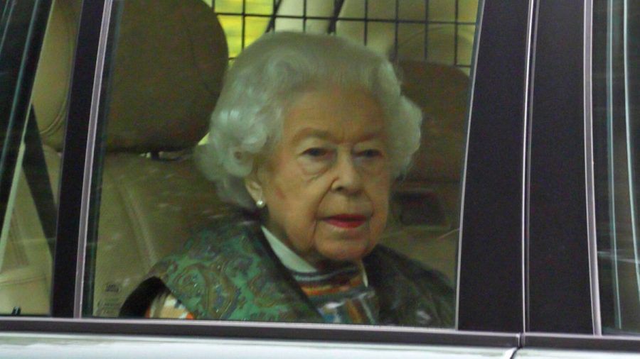 Die Queen auf dem Weg zurück nach Schloss Windsor. (tae/spot)