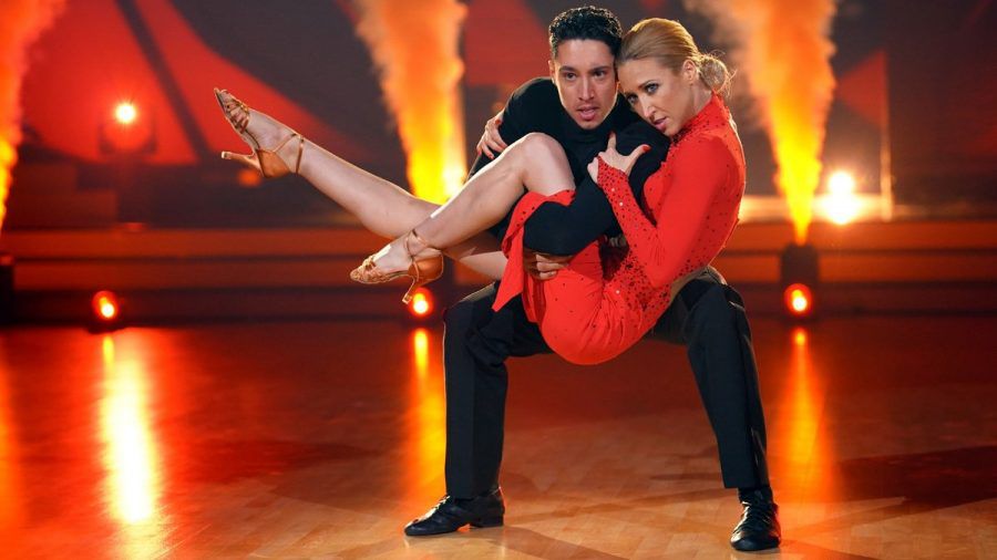 René Casselly und Kathrin Menzinger heimsten mit ihrem Tango volle Punktzahl ein. (tae/spot)