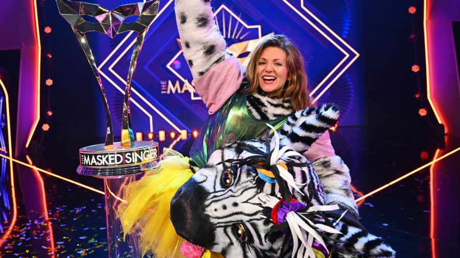 Ella Endlich hat die Frühjahrsstaffel von "The Masked Singer" 2022 gewonnen. (jom/spot)