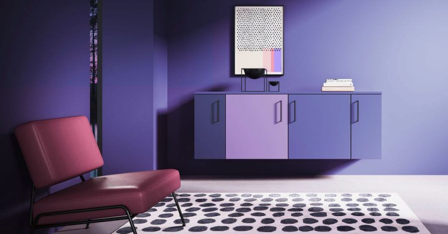 Die Trendfarbe Lila nutzt Cabinet für fast die gesamte Einrichtung des Wohnraums. Als Akzentfarbe an der Wand und als Statement-Farbe auf lackierten Möbelstücken.