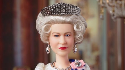 Die Queen als Barbie-Puppe