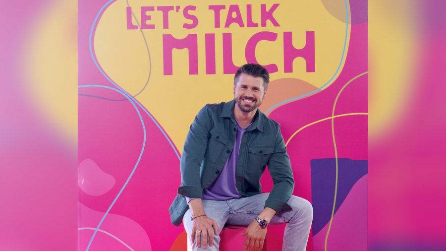 Thore Schölermann auf dem Event "Let's Talk Milch" (spot)