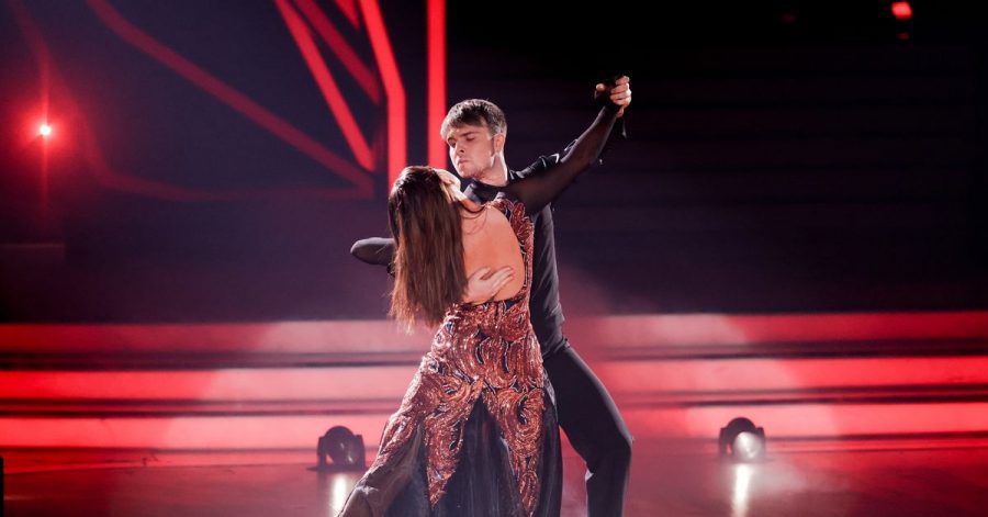Sänger Mike Singer und Tanzparterin Christina Luft wurden aus der Show gewählt.