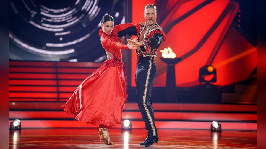 Rúrik Gíslason und Renata Lusin tanzten sich 2021 zum "Let's Dance"-Sieg. (jom/spot)