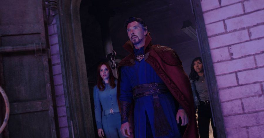 Dr. Strange (Benedict Cumberbatch) irrt durch viele Universen.