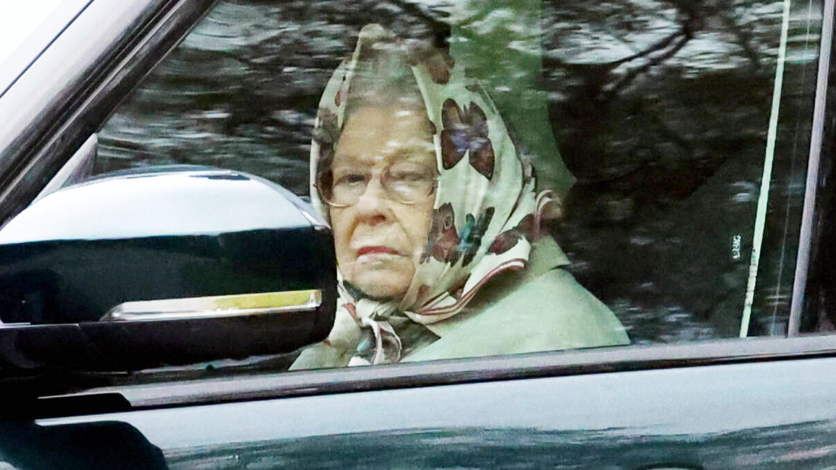 Queen Elizabeth mit schlechter Laune