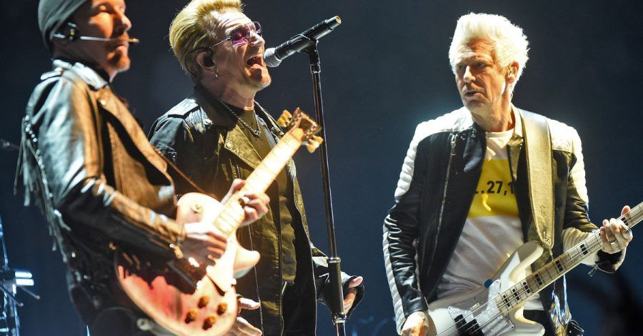 Die irische Band U2 2015 in der Lanxesarena in Köln. Jetzt sind die Musiker nach Kiew gereist.