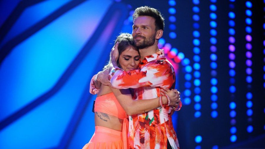 Sarah Mangione und Vadim Garbuzov ziehen nicht ins Halbfinale von "Let's Dance" ein. (wue/spot)