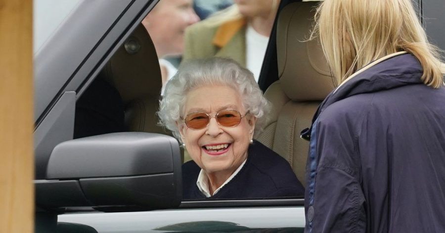 Die britische Königin Elizabeth II. besucht die Royal Windsor Horse Show.