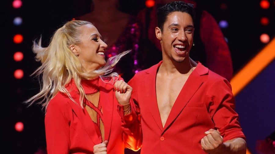René Casselly wird zusammen mit Kathrin Menzinger zum "Dancing Star 2022". (wue/spot)