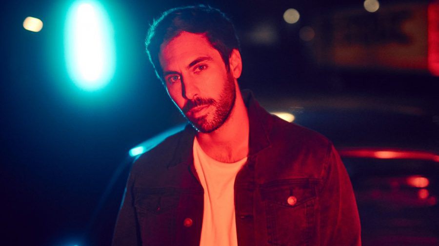 Max Giesinger bringt mit "Vier Einhalb" eine neue Platte auf den Markt. (amw/spot)
