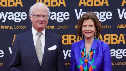 König Carl XVI Gustaf und Königin Silvia bei der Premiere von ABBA: Voyage