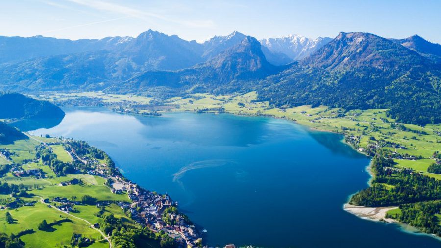 Der Wolfgangsee liegt in der österreichischen Region Salzkammergut. (amw/spot)
