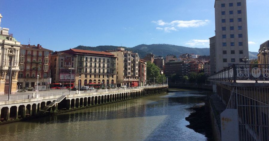 In Bilbao ist nach Überzeugung der Polizei ein Serienmörder unterwegs, der es auf Homosexuelle abgesehen hat.