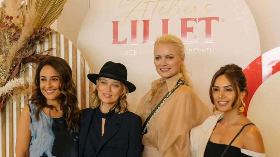 Nina Moghaddam, Caro Cult, Franziska Knuppe und Nazan Eckes (v.l.n.r.) strahlen beim "Les Ateliers Lillet"-Event in Düsseldorf. (eee/spot)