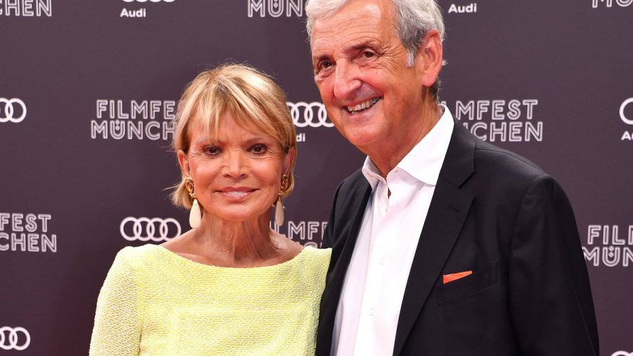 Uschi Glas und ihr Ehemann Dieter Hermann bei der Eröffnung vom Filmfest München mit der Filmpremiere von "Corsage" am Donnerstagabend in München. (ili/spot)