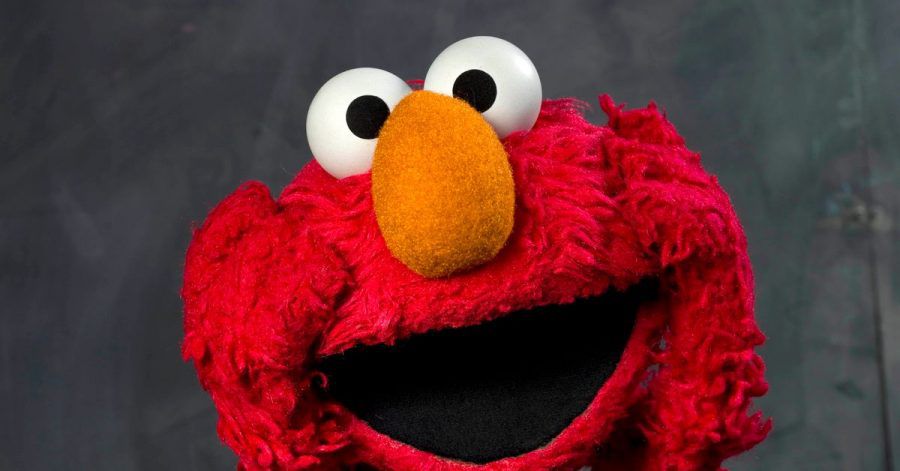 Elmo aus der «Sesamstraße» hat sich gegen Corona impfen lassen.