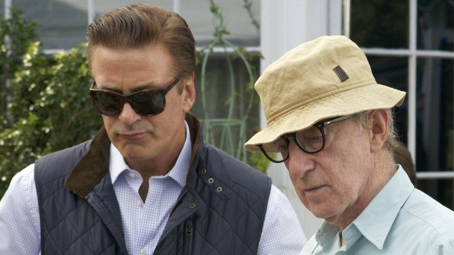 Alec Baldwin (l.) und Woody am Set des Films "Blue Jasmine". (wue/spot)