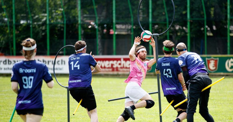Eine Spielszene beim Quidditch in Hannover.