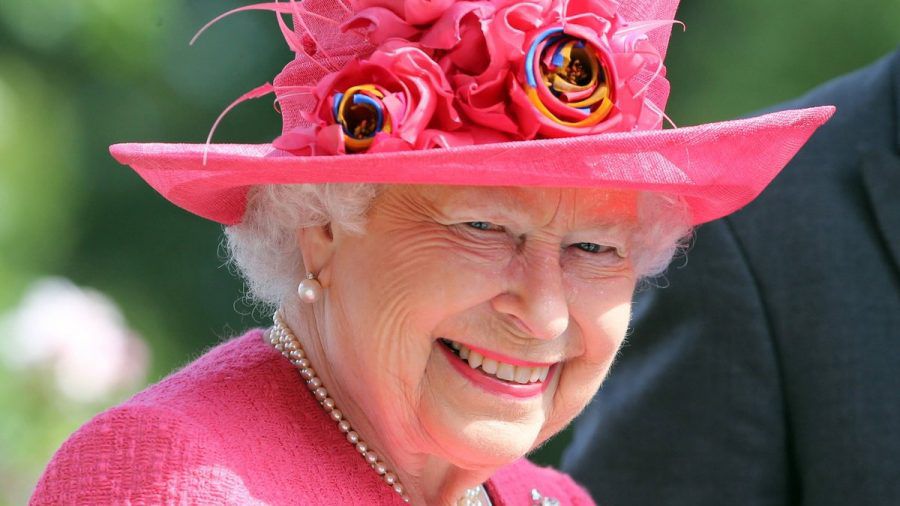 Die Queen ist immer für eine Überraschung gut. (hub/spot)