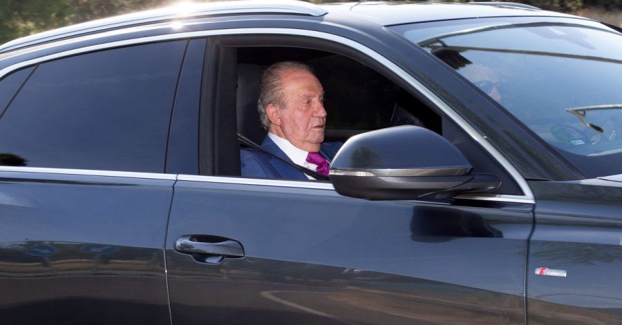Spaniens Altkönig Juan Carlos kommt zu einem Treffen mit König Felipe VI. am Zarzuela-Palast in Madrid an.
