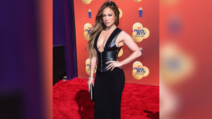 Jennifer Lopez auf dem roten Teppich der "MTV Movie & TV Awards" 2022. (aha/spot)